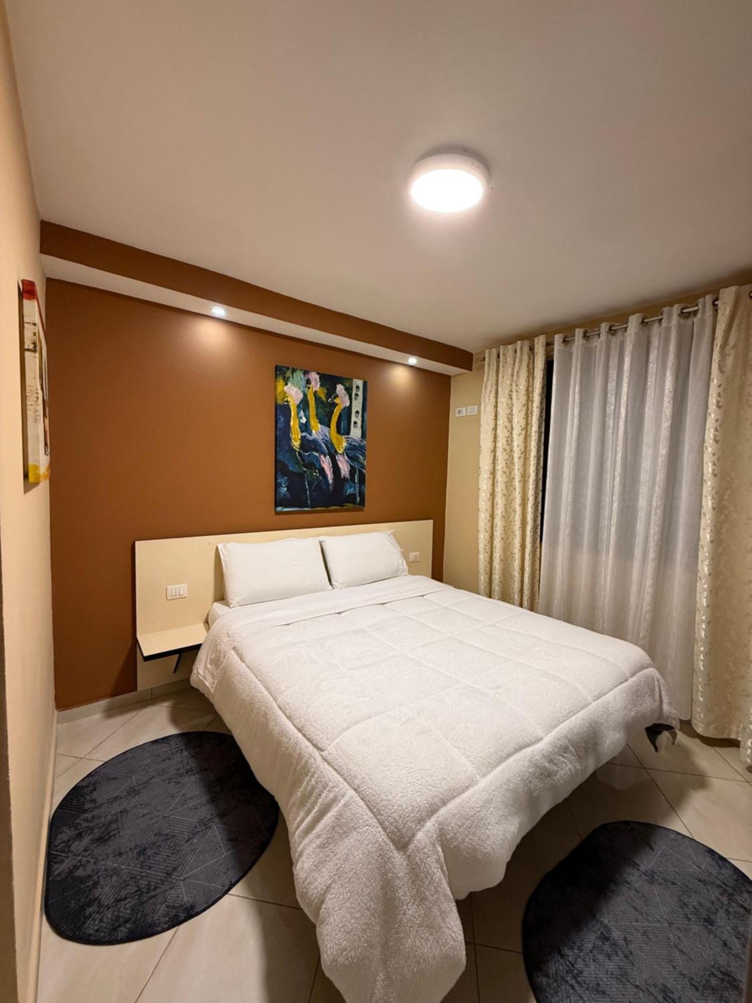 Hotel M&S Тирана Экстерьер фото