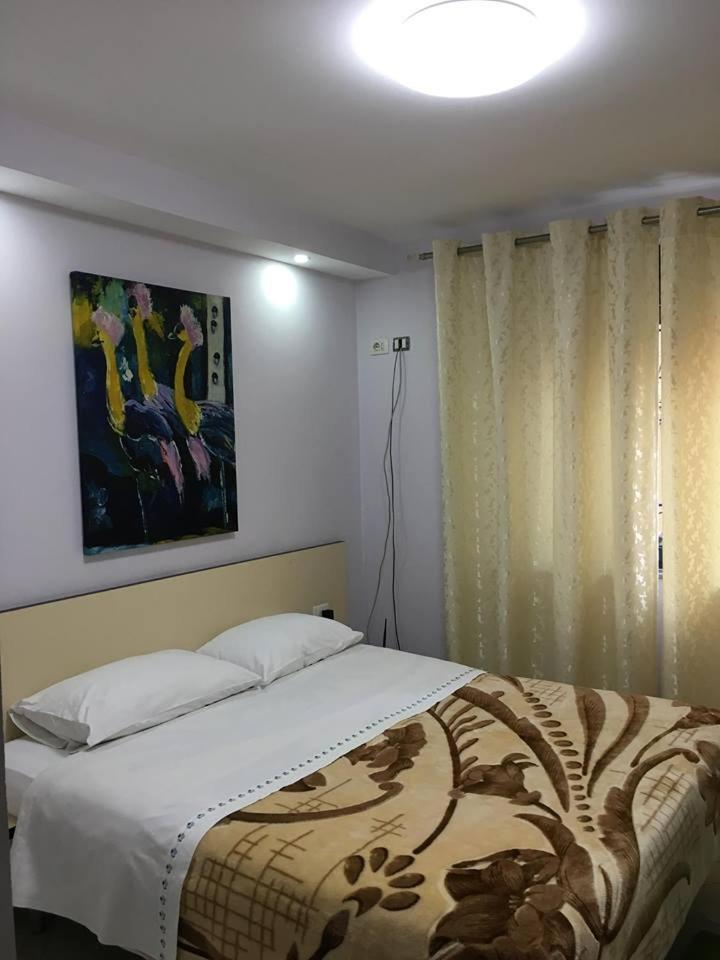 Hotel M&S Тирана Экстерьер фото